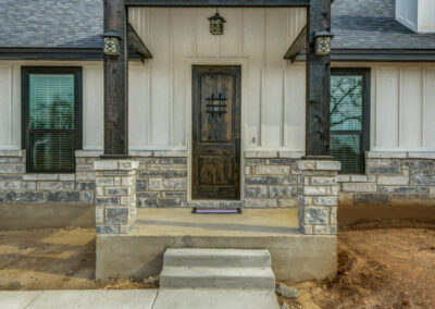 Custom details in from entrance of Floresville Texas home.